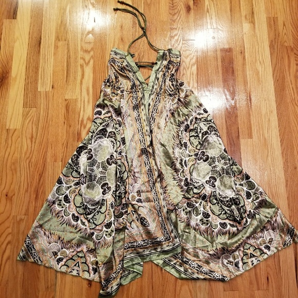 Dresses & Skirts - 🌹Price Drop! Boutique summer cover up🌹